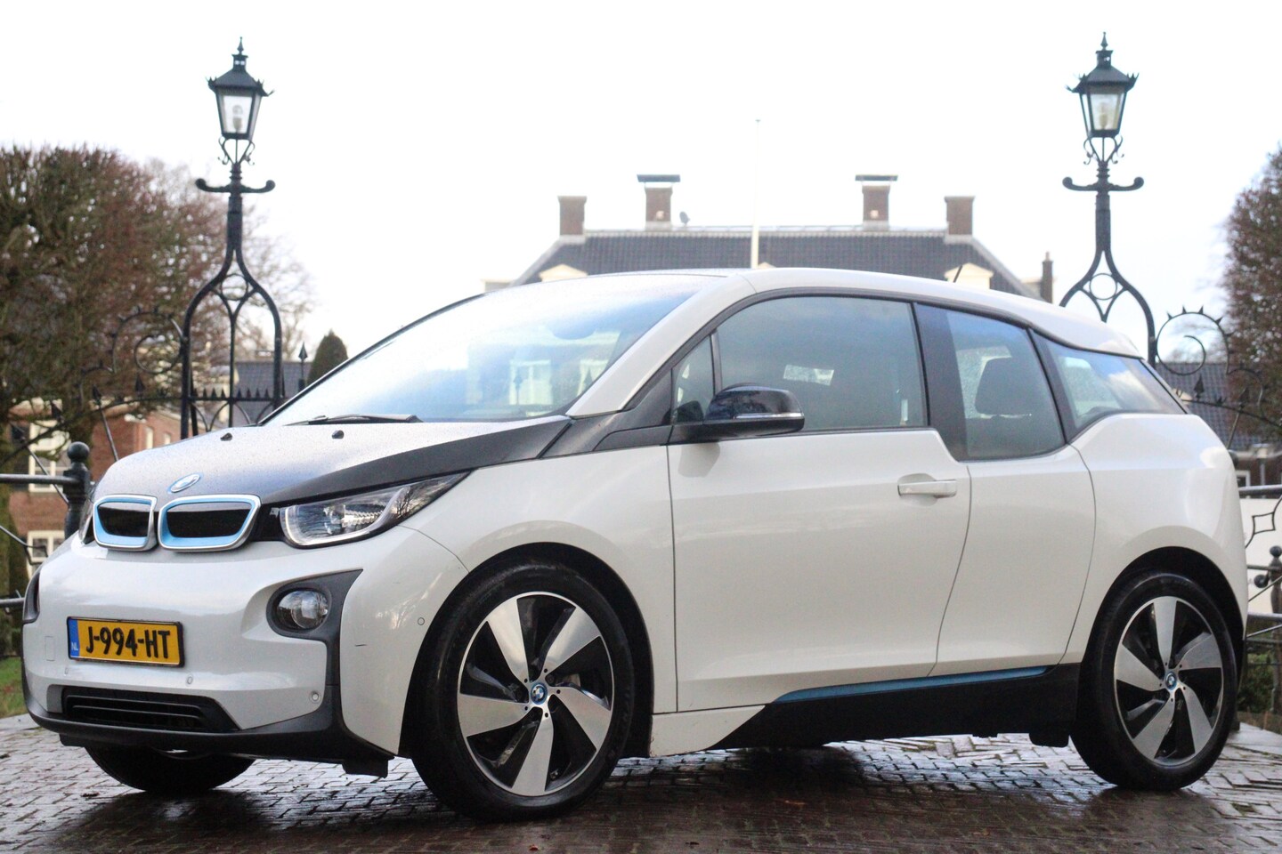 BMW i3 - BASIS COMFORT ADVANCE 22 KWH | NAVI-PROF | CAMERA | CLIMA | STOELVERWARMING | CRUISE | LM. - AutoWereld.nl