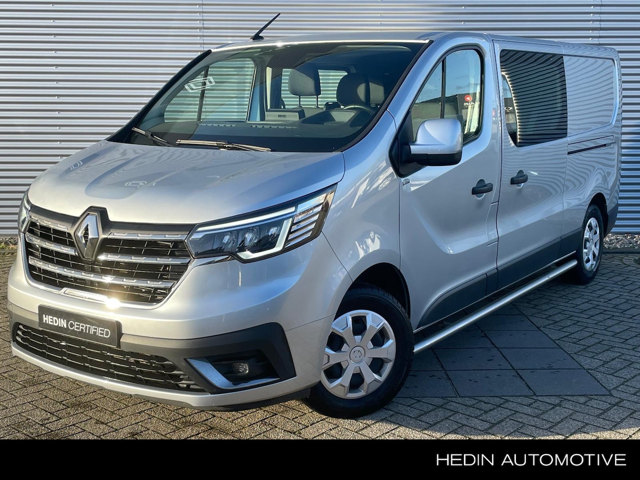 Renault Trafic - Dubbele Cabine 2.0 dCi 150 T29 L2H1 Work Edition - AutoWereld.nl