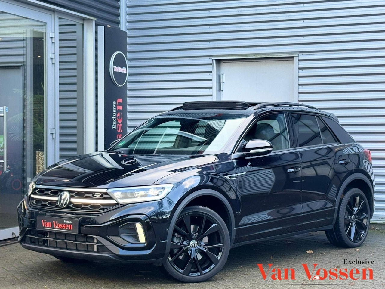 Volkswagen T-Roc - 1.5 TSI 3X R-Line|Pano|Camera|Carplay|IQ|Virtual|ACC - AutoWereld.nl