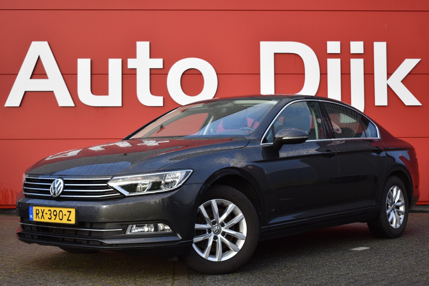 Volkswagen Passat - 1.4 TSI Comfortline Adapt. Cruise | Clima | Bluetooth | PDC V+A | LMV - AutoWereld.nl