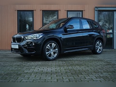 BMW X1 - sDrive 20i | Sport Line | Trekhaak