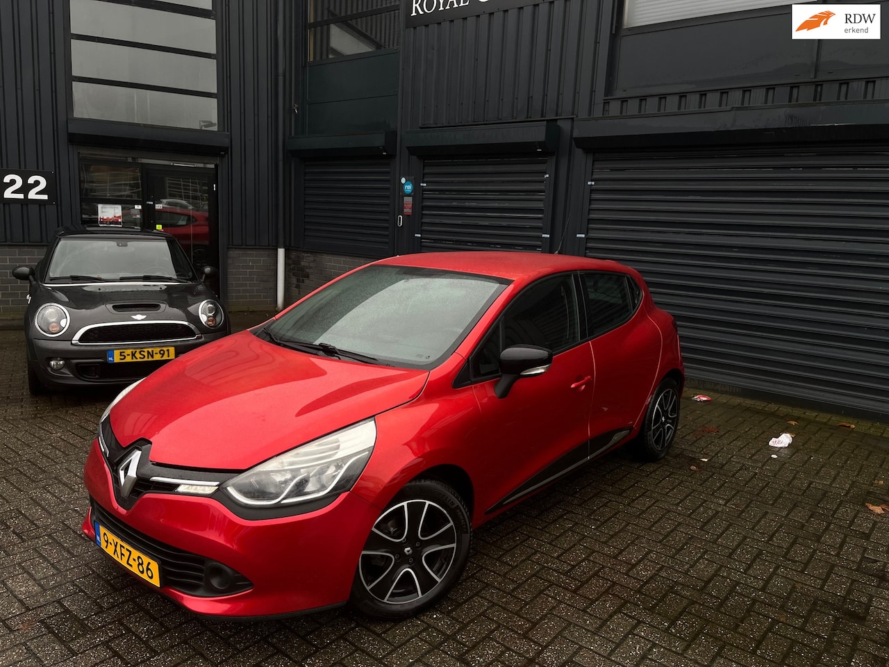 Renault Clio - 1.2 Helly Hansen*Automaat*lage km's*Nieuwstaat* - AutoWereld.nl