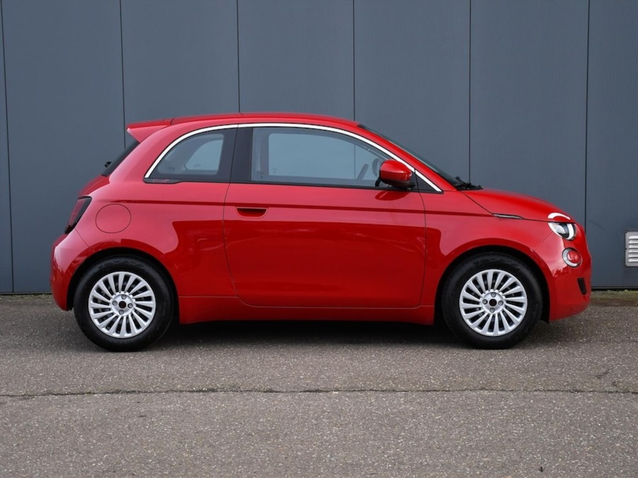 Fiat 500 - RED 24 kWh Let op . nog 2 op VRR ! - AutoWereld.nl