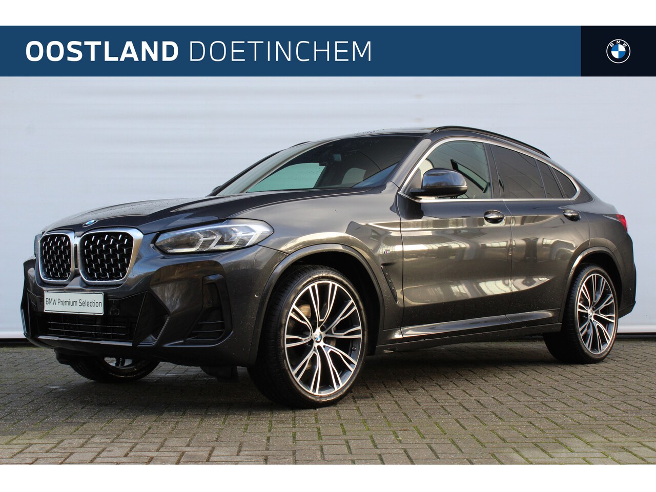 BMW X4 - xDrive20i M Sport Automaat / Panoramadak / Adaptieve LED / Sportstoelen / M Sportonderstel - AutoWereld.nl