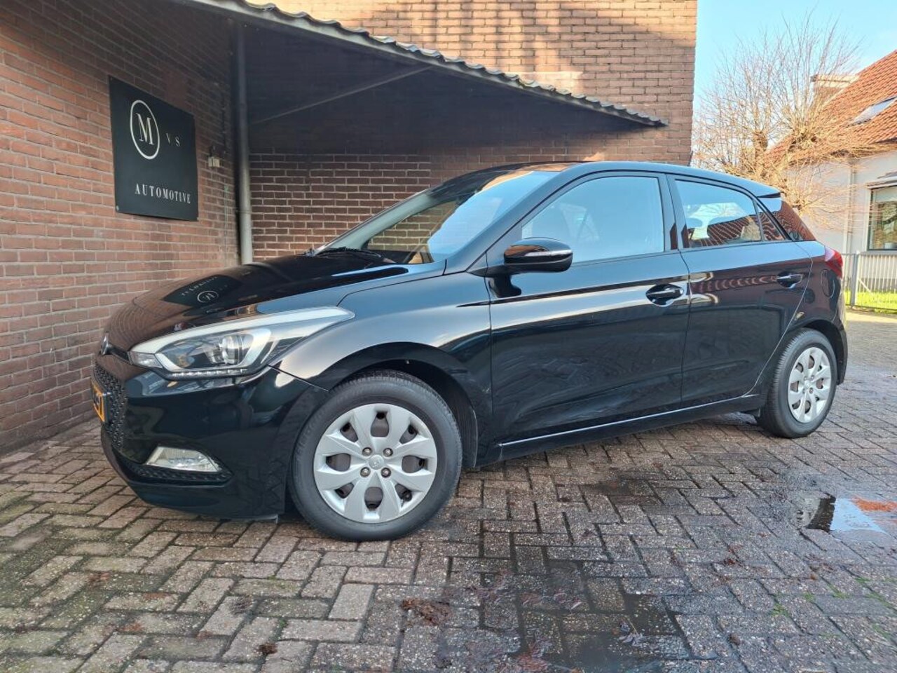 Hyundai i20 - 1.0 T-GDI Comfort 100PK Navigatie / Bluetooth / Cruise Controle / Achteruitrij Camera / - AutoWereld.nl