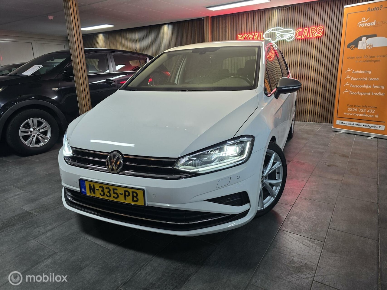 Volkswagen Golf Sportsvan - 1.0 TSI Highline/ACC/LEER/DSG/CARPLAY - AutoWereld.nl