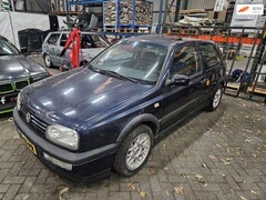 Volkswagen Golf - 2.8 VR6. 1992. Airco/Stoelverwarming/Dakraam. Opknapper