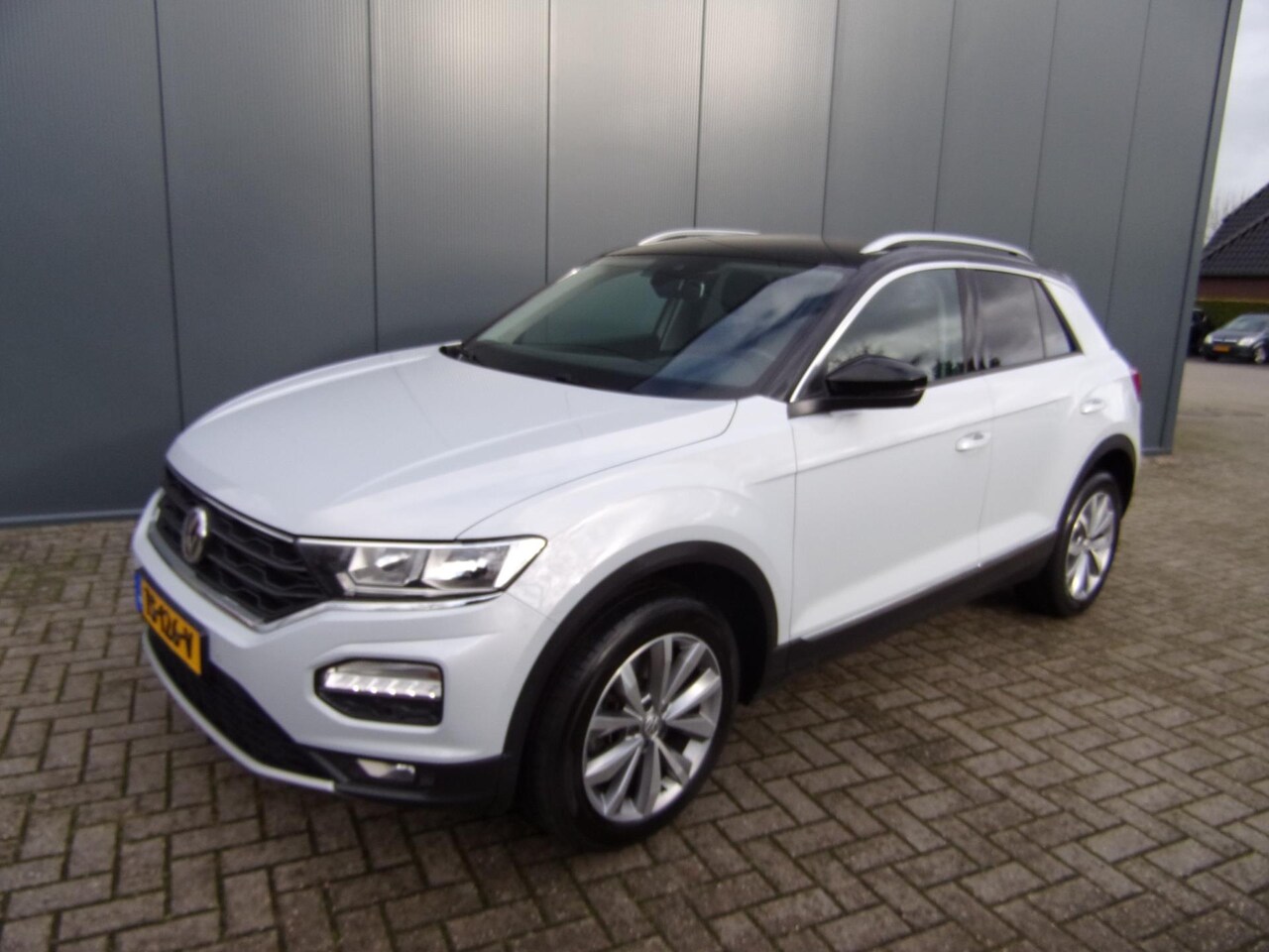 Volkswagen T-Roc - 1.0 TSI Style//VIRT COCKPIT - AutoWereld.nl