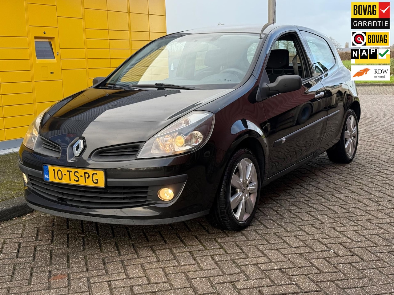 Renault Clio - 1.4-16V Extreme Bj 2007 Airco APK LM-Velgen - AutoWereld.nl