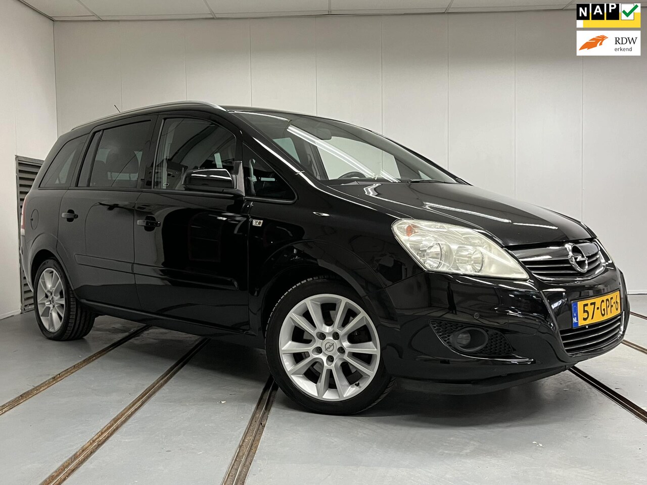 Opel Zafira - 2.2 Temptation Navi Nieuwe Ketting! - AutoWereld.nl