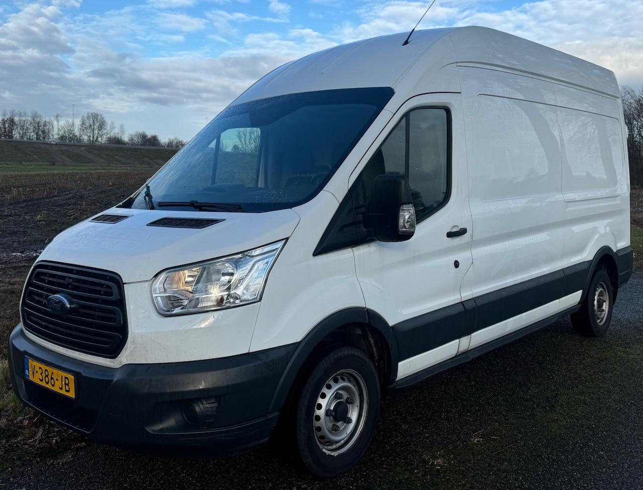 Ford Transit - 310 2.2 TDCI L3H3 Ambiente 2015 AIRCO - AutoWereld.nl