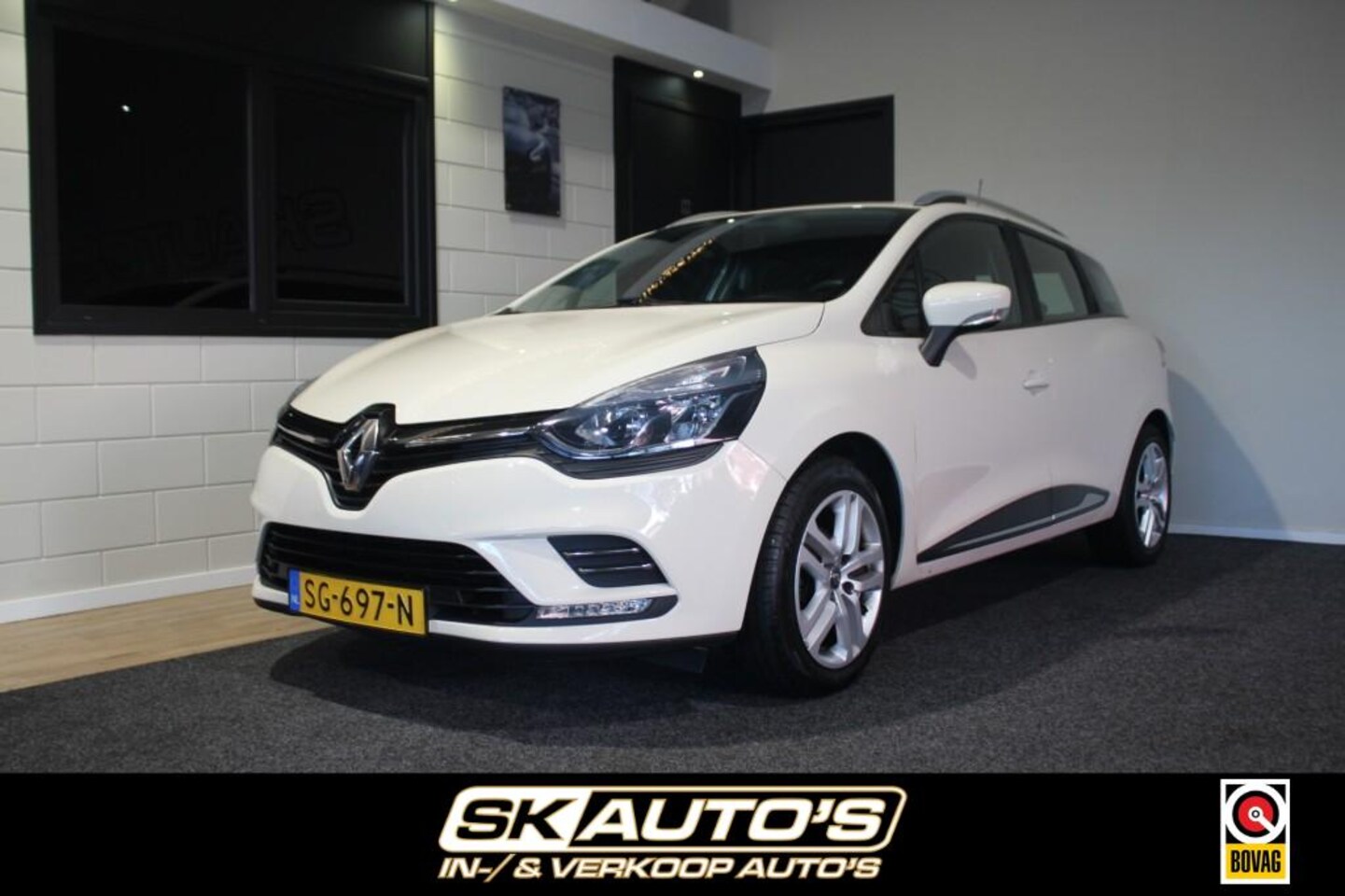 Renault Clio - 0.9 TCE ZEN NAP! LM VELGEN BT NAVI CRUISE ISOFIX ALL-IN PRIJS! - AutoWereld.nl