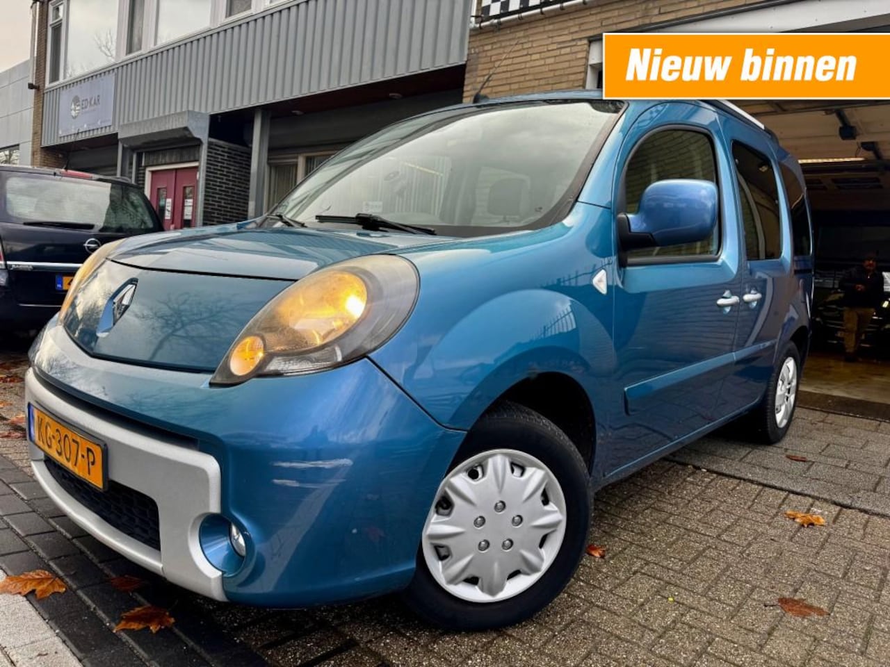 Renault Kangoo Family - Family 1.6-16V Privilège Aut Clima Navi Nette auto APK - AutoWereld.nl