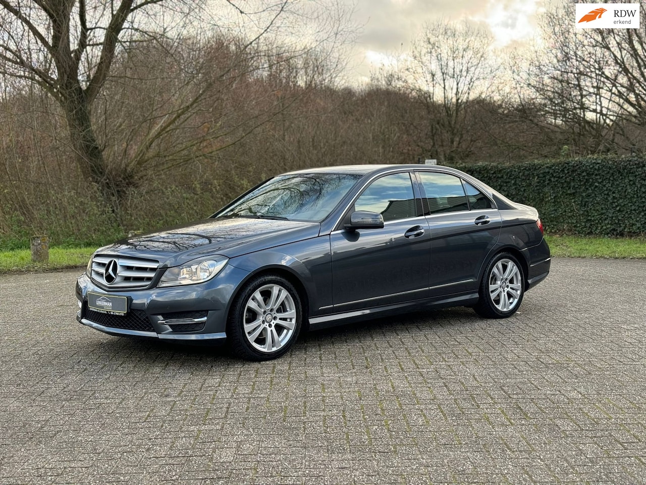 Mercedes-Benz C-klasse - 180 Avantgarde AUTOMAAT I NETTE AUTO I NAVI I CRUISE - AutoWereld.nl