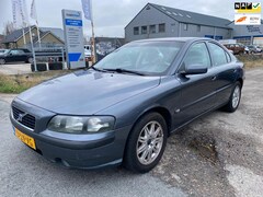 Volvo S60 - 2.4 Nieuwe Apk