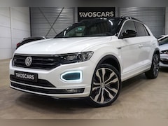 Volkswagen T-Roc - 1.5 TSI Sport R-Line DSG * Trekhaak - 19" - ACC - Lane - Blind Spot - App