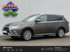 Mitsubishi Outlander - 2.4 PHEV Instyle / Trekhaak (1.500KG Trekgewicht) / Lederen bekleding / Schuif-/kanteldak