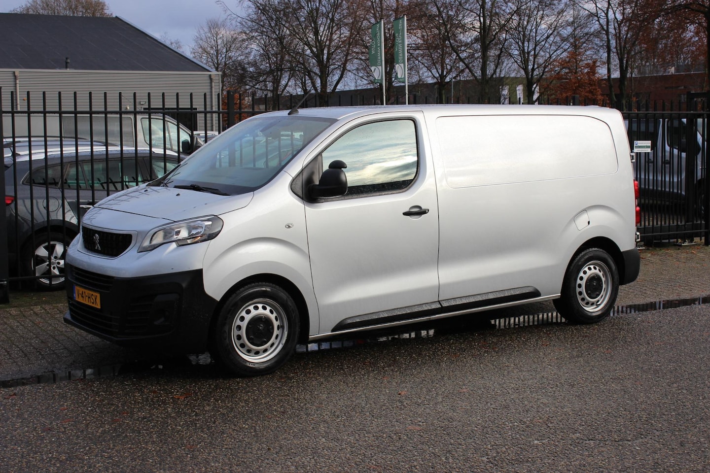 Peugeot Expert - 1.6 BlueHDI 95 Navigatie, Airco! - AutoWereld.nl