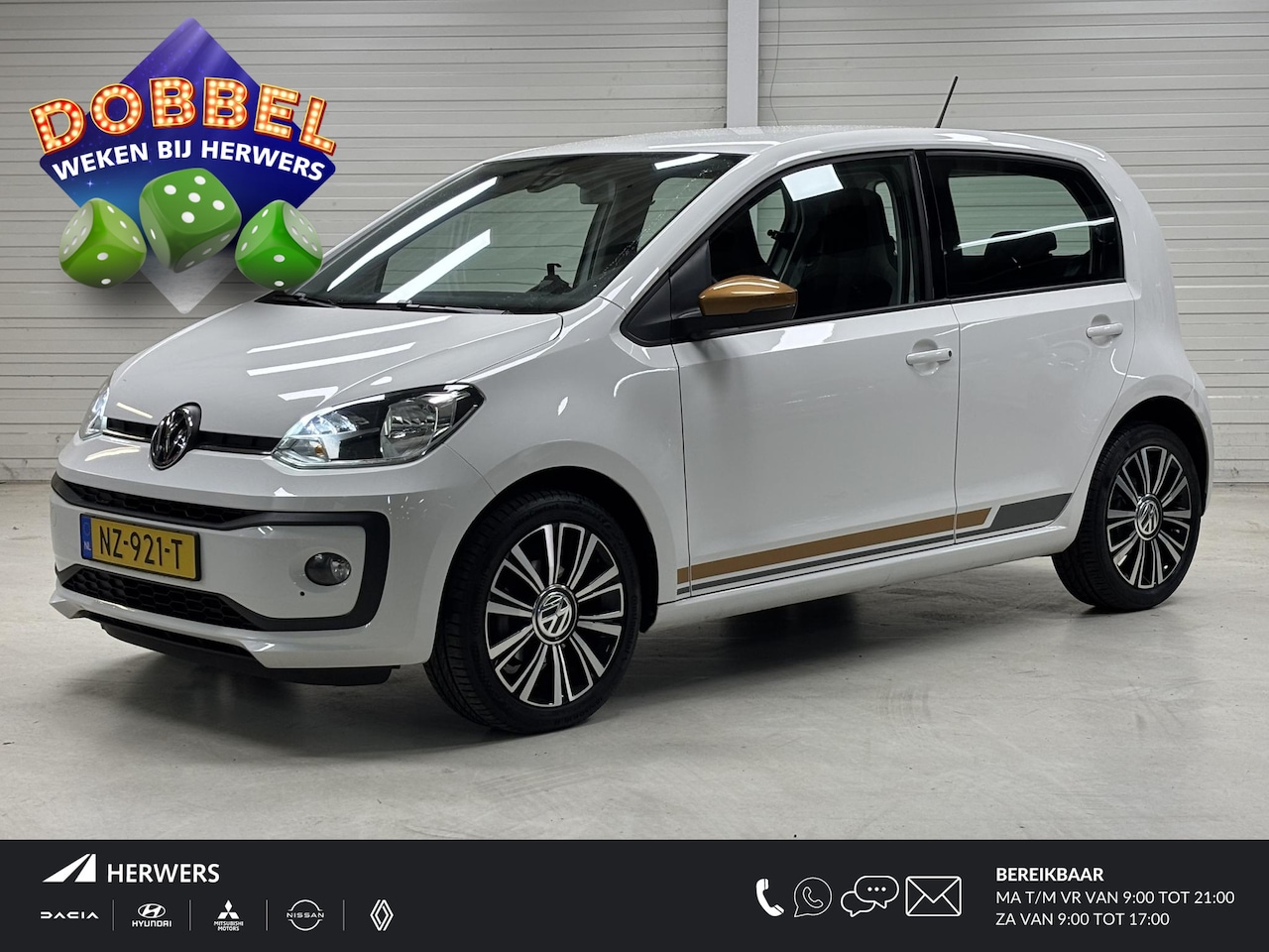 Volkswagen Up! - 1.0 BMT high up! / Lichtmetalen velgen 16" / DAB / Automatische airco / Voorstoelen verwar - AutoWereld.nl