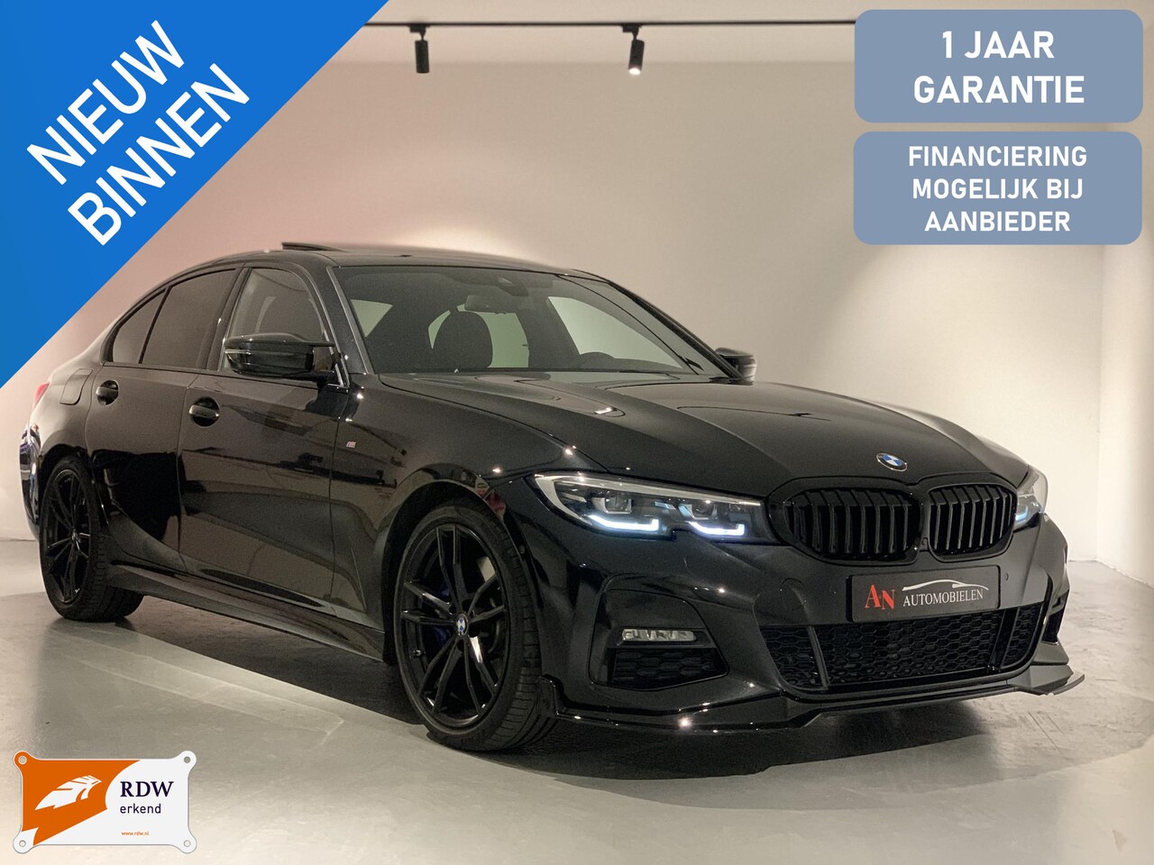 BMW 3-serie - 330i M Full option 1 Jaar garantie - AutoWereld.nl