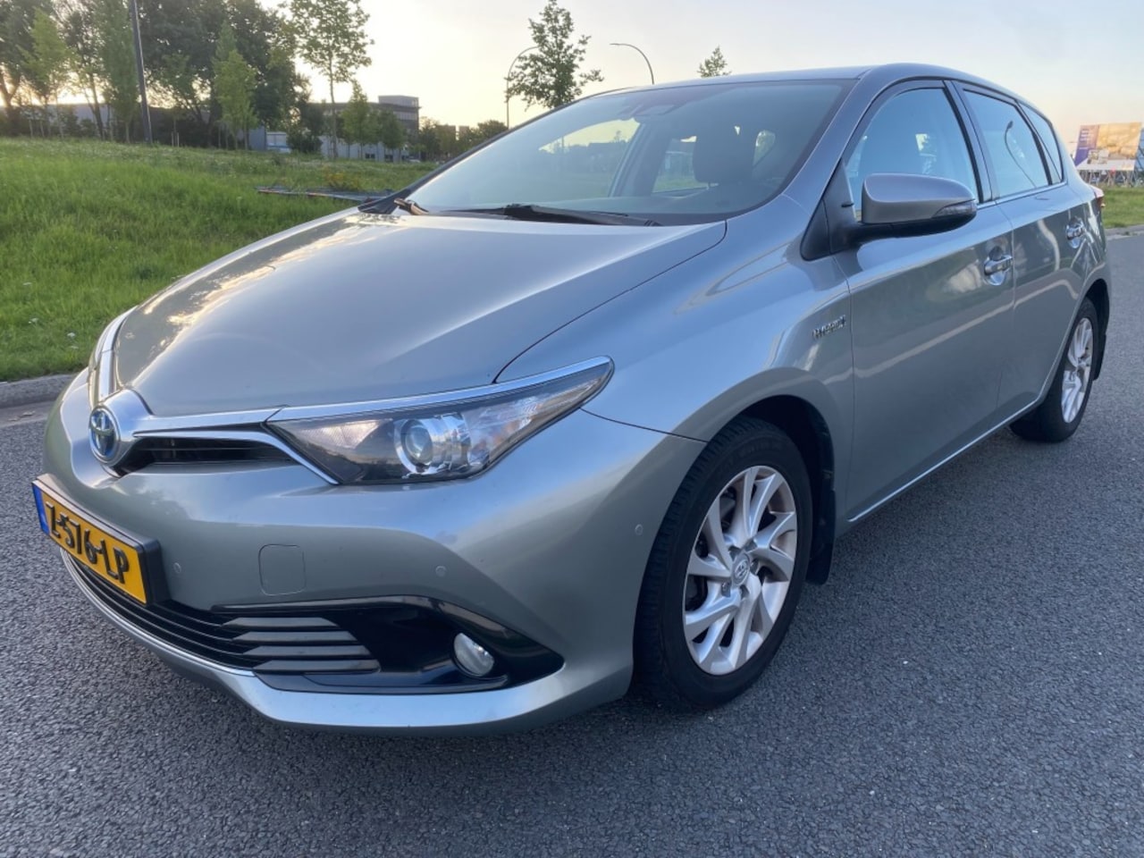 Toyota Auris - 1.8 Hybrid Freestyle - AutoWereld.nl