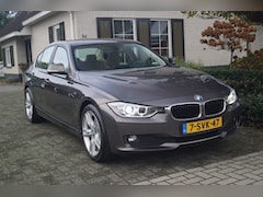 BMW 3-serie - 320D Sedan Org. NL Navi / Xenon / Leer / 18 inch / Nette Auto