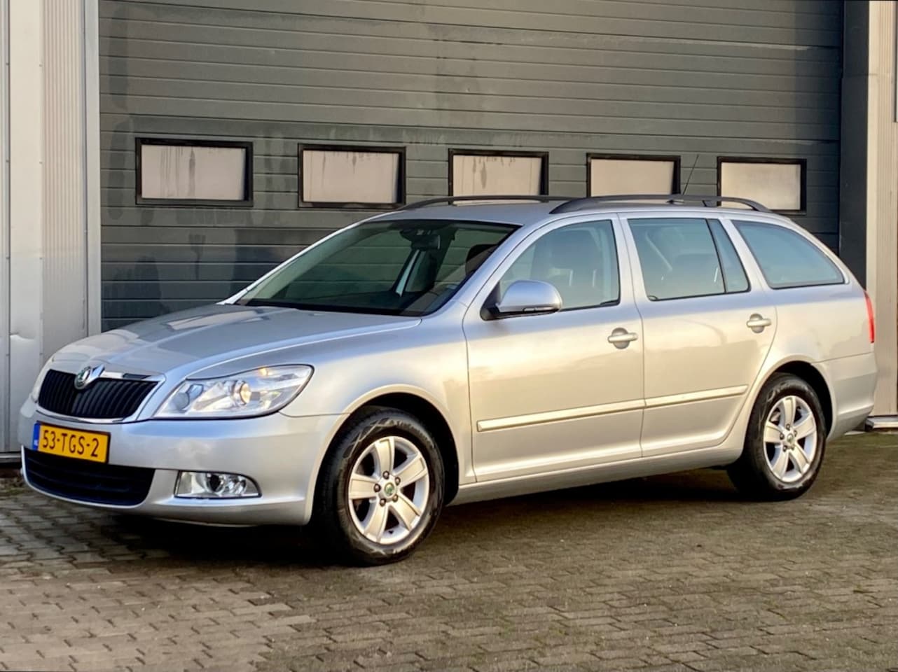 Skoda Octavia - 1.2 TSI 105PK 6-Bak Ambition Business Navi Clima Pdc - AutoWereld.nl