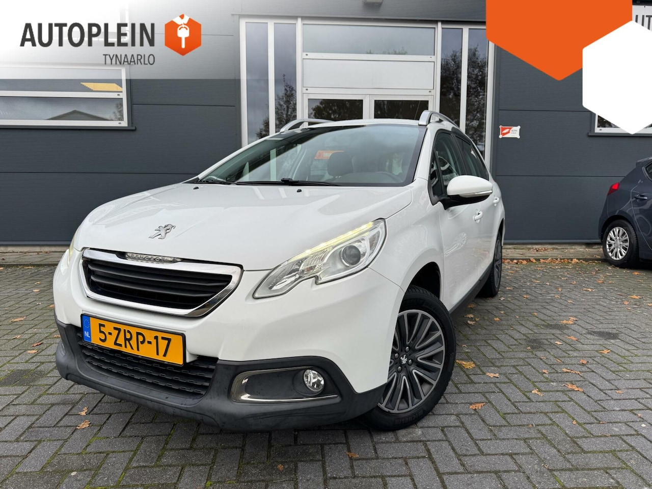 Peugeot 2008 - 1.2 Active *Climate*|Cruise|NAP|Stoelverwarm|Navi|PDC - AutoWereld.nl