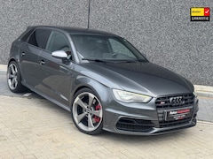 Audi S3 - 2.0 TFSI Quattro Pro line Rs interieur Automaat