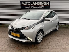 Toyota Aygo - 1.0 VVT-i x-play met 44.788 km | Airco | Navigatie | Snelheidsbegrenzer | Achteruitrijcame