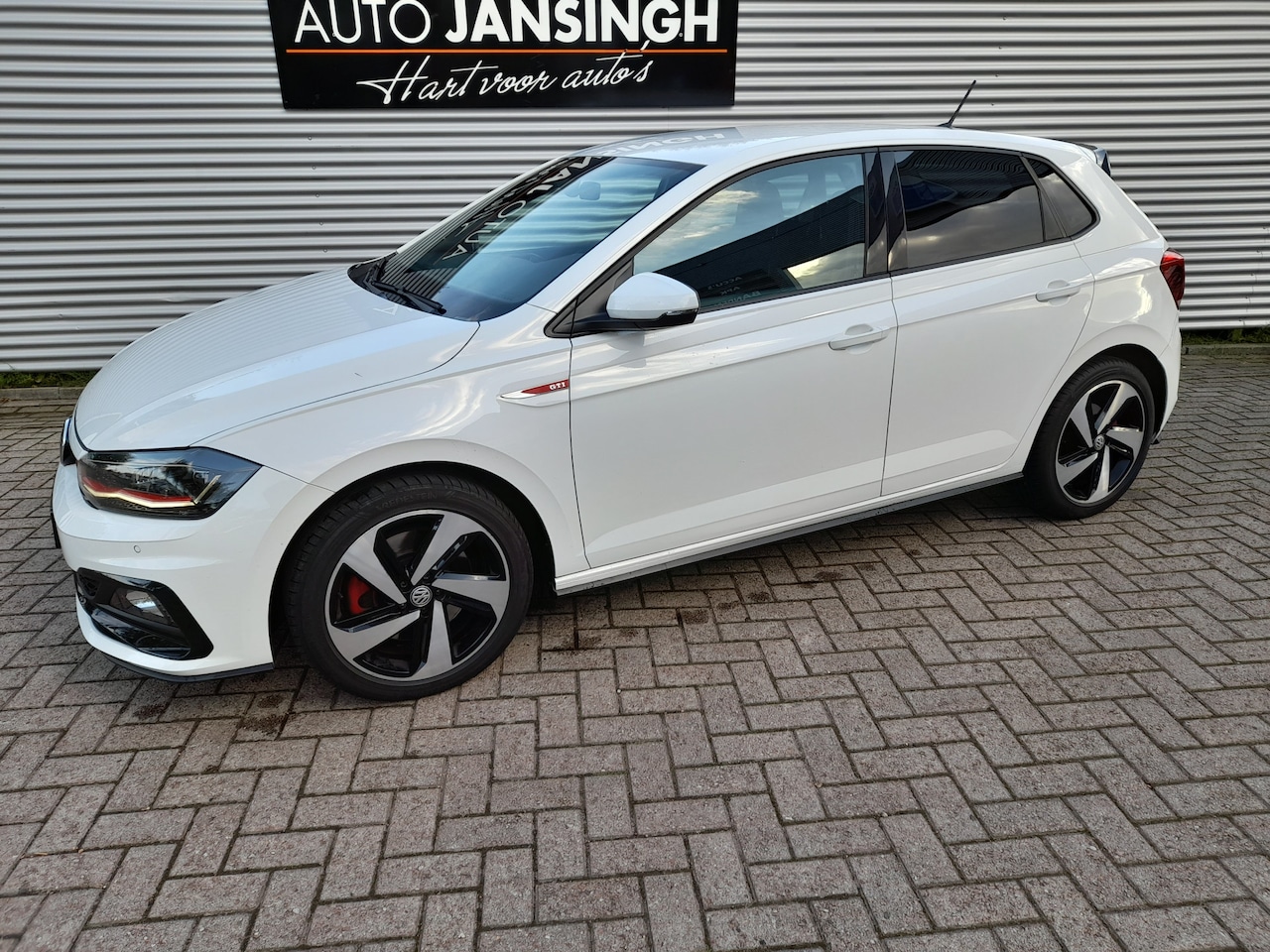 Volkswagen Polo - 2.0 TSI GTI Automaat | Clima | Cruise | Navigatie | LM Velgen | Privacy glas | RIJKLAARPRI - AutoWereld.nl