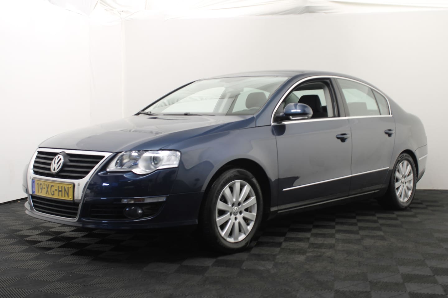 Volkswagen Passat - 2.0 FSI Comfortline Business 2.0 FSI Comfortline Business - AutoWereld.nl