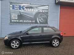 Audi A3 - 1.6 FSI Ambition Pro Line. ECC, Cruise, Navigatie