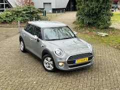 MINI One - Cooper 5-DEURS Apple CarPlay Alarm Navigatie Cruise Control Pdc