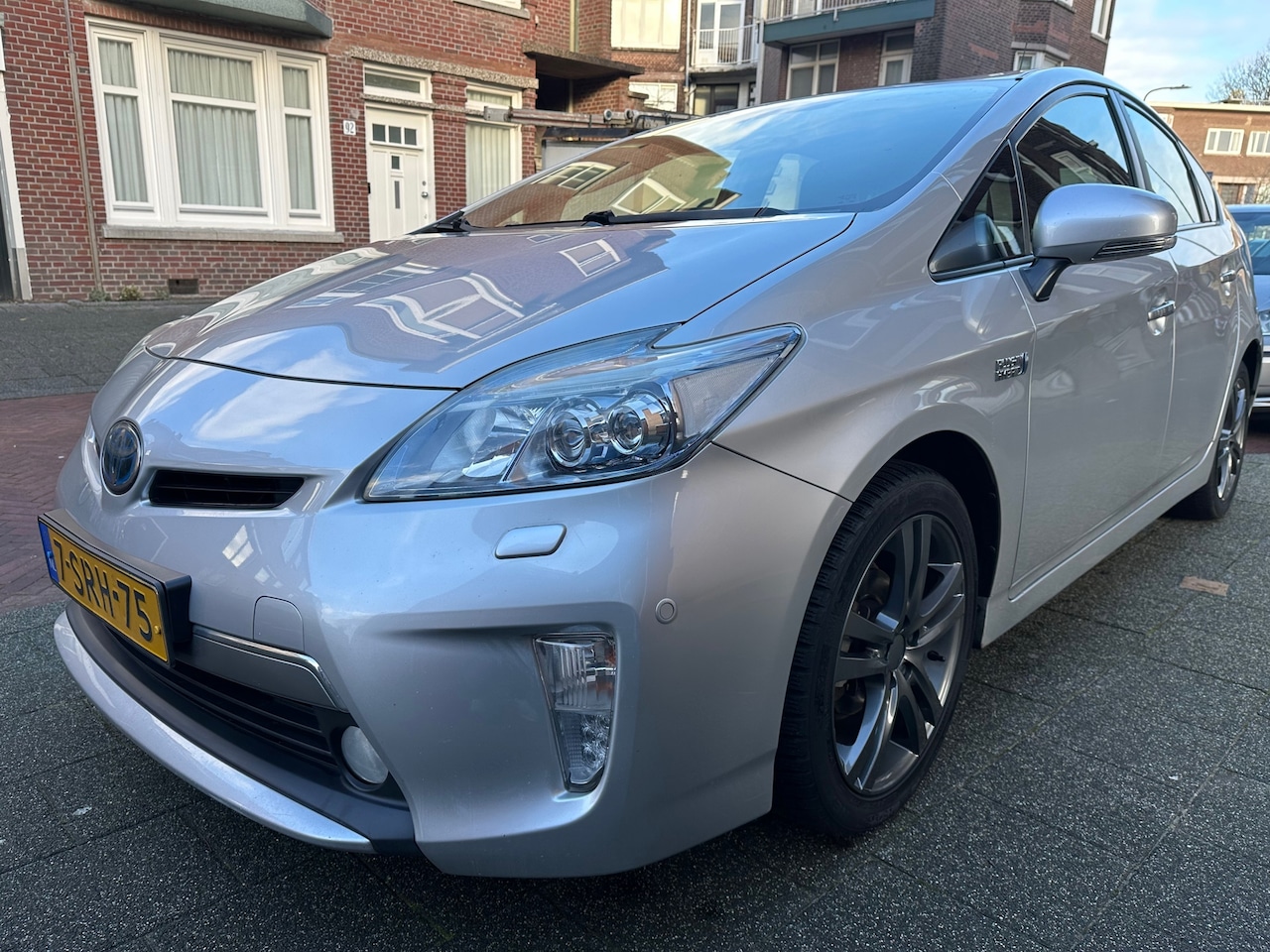 Toyota Prius - 1.8 Plug-in Executive Business Adaptief Cruise 1e Eig Nette Auto - AutoWereld.nl