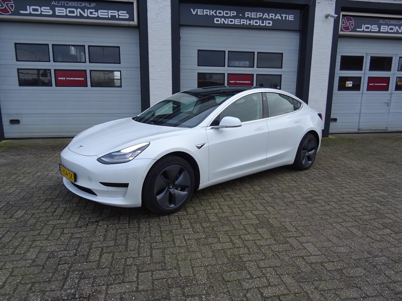 Tesla Model 3 - Standard Plus RWD - AutoWereld.nl