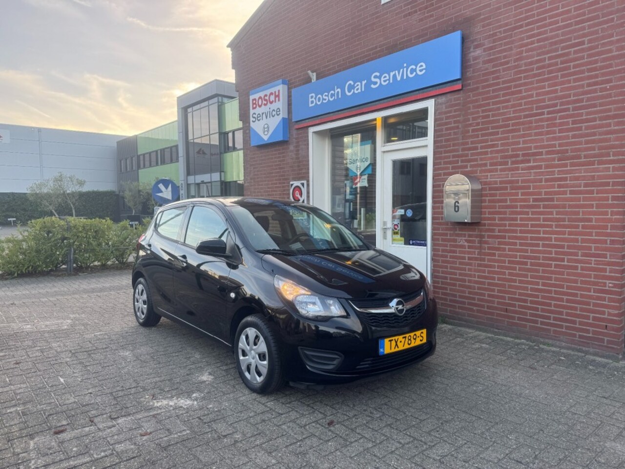 Opel Karl - 1.0 55kW 5-drs Airco - AutoWereld.nl