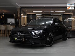 Mercedes-Benz A-klasse - 250 AMG/PANO/SFEER/CARPLAY/LANE ASSIST/BOMVOL