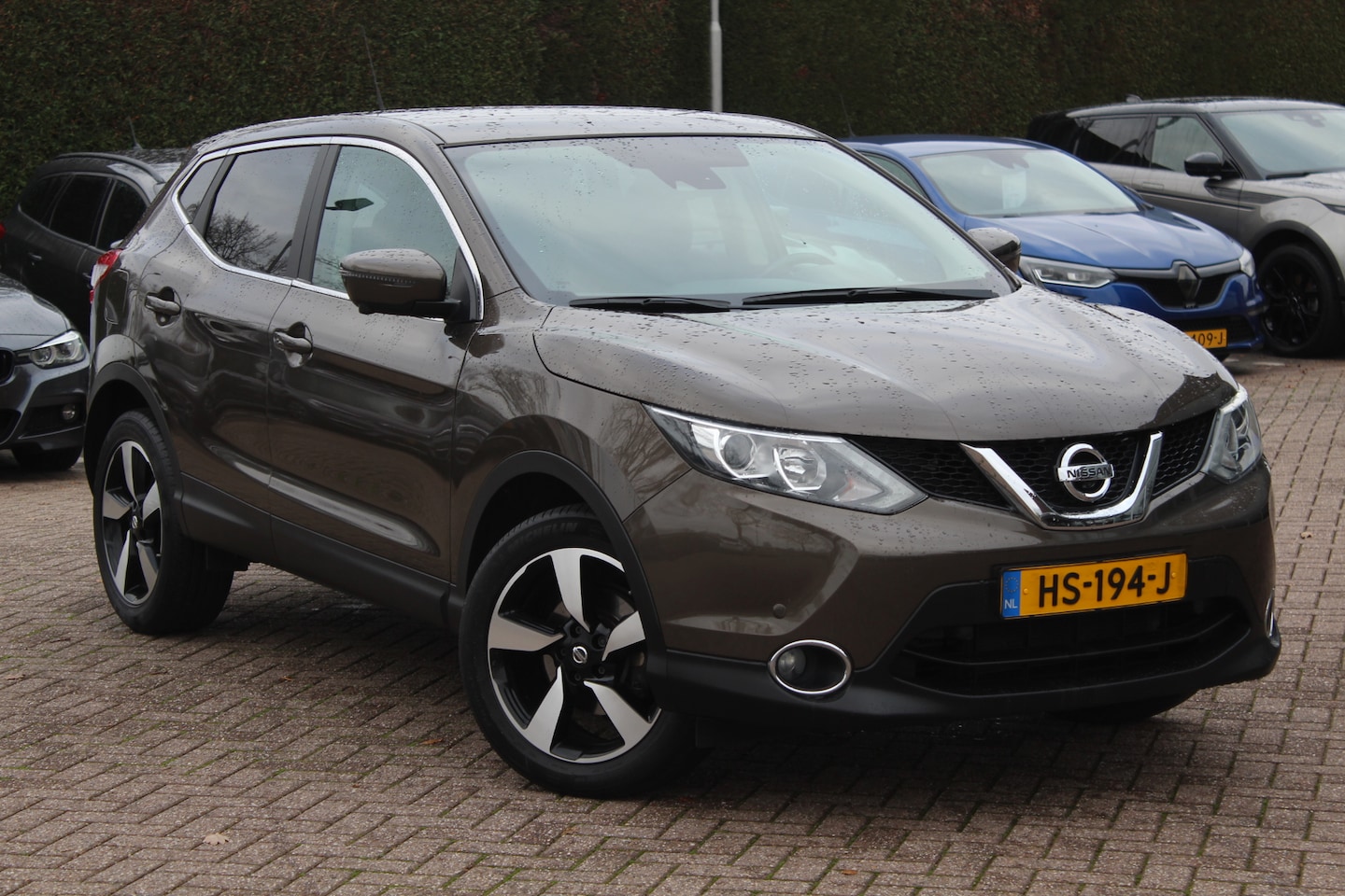 Nissan Qashqai - 1.2 Connect Edition / Trekhaak / Camera / Navigatie / 18'' / Keyless / DAB / Cruise Contro - AutoWereld.nl