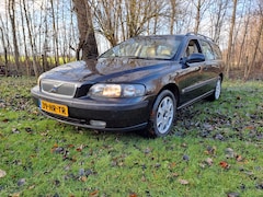 Volvo V70 - 2.4 Comfort Line