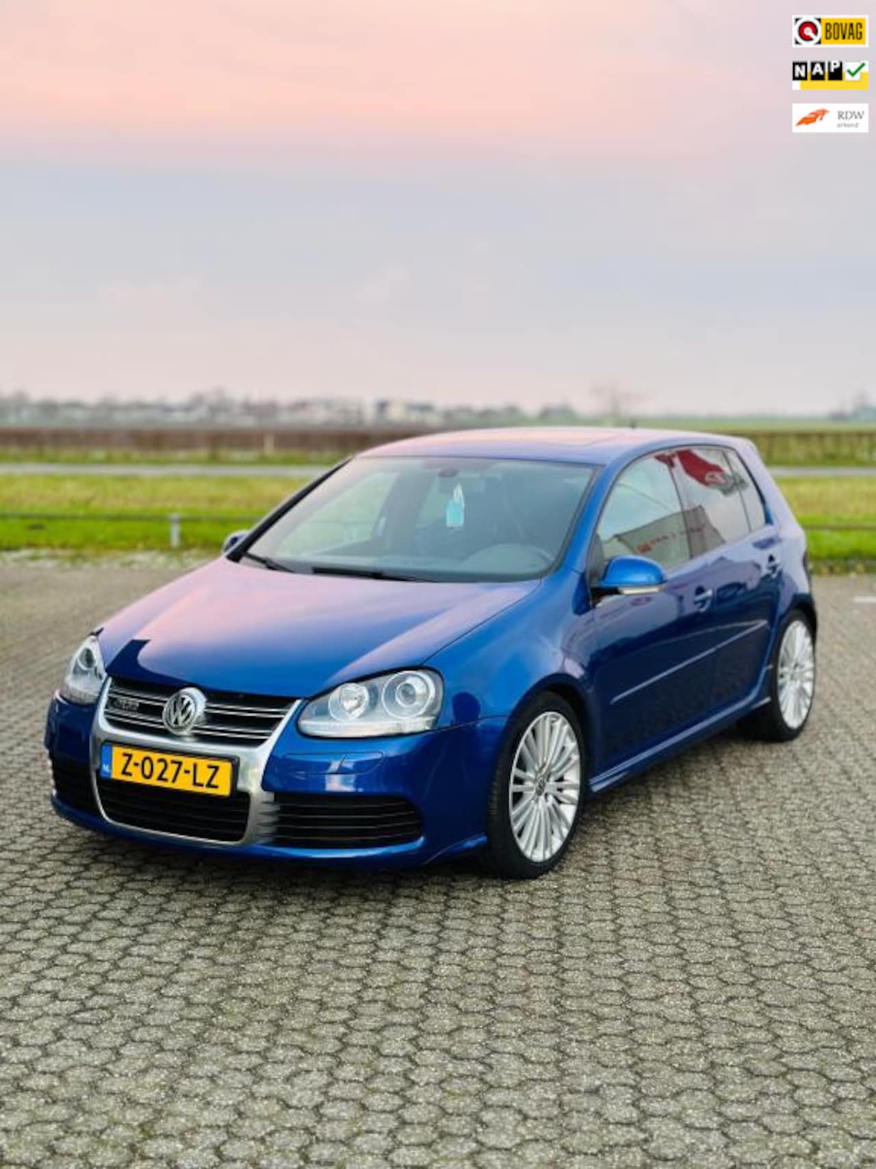 Volkswagen Golf - 3.2 R32 Schaalstoel - AutoWereld.nl