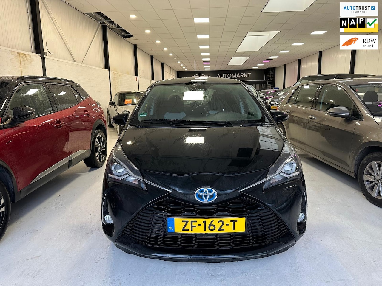 Toyota Yaris - 1.5 Hybrid Dynamic 1 JAAR GARANTIE - AutoWereld.nl