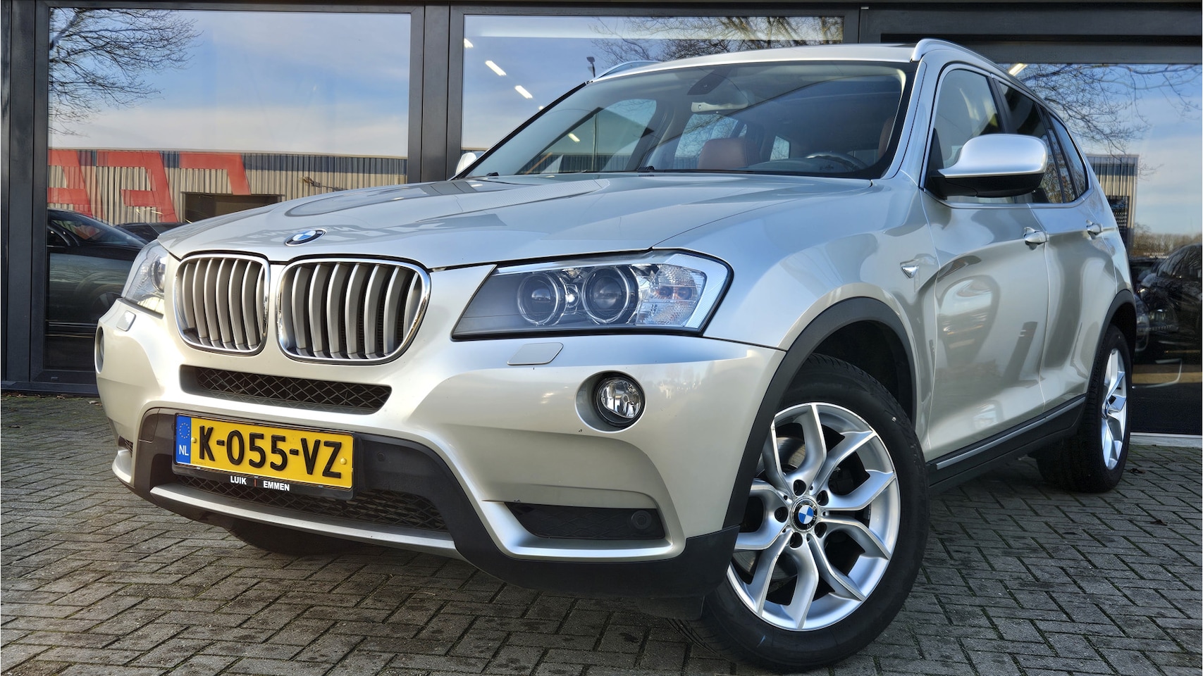 BMW X3 - xDrive35i High Executive + PANO DAK + VOLLEER + CAMERA + NAVI PROF + KEYLESS - AutoWereld.nl