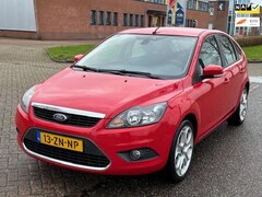 Ford Focus - 1.6 Titanium 5-Drs ECC Audio/CD Navigatie Electr. pakket LMV 18" Sportstoelen Cruisecontro