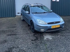 Ford Focus Wagon - 1.6-16V Futura