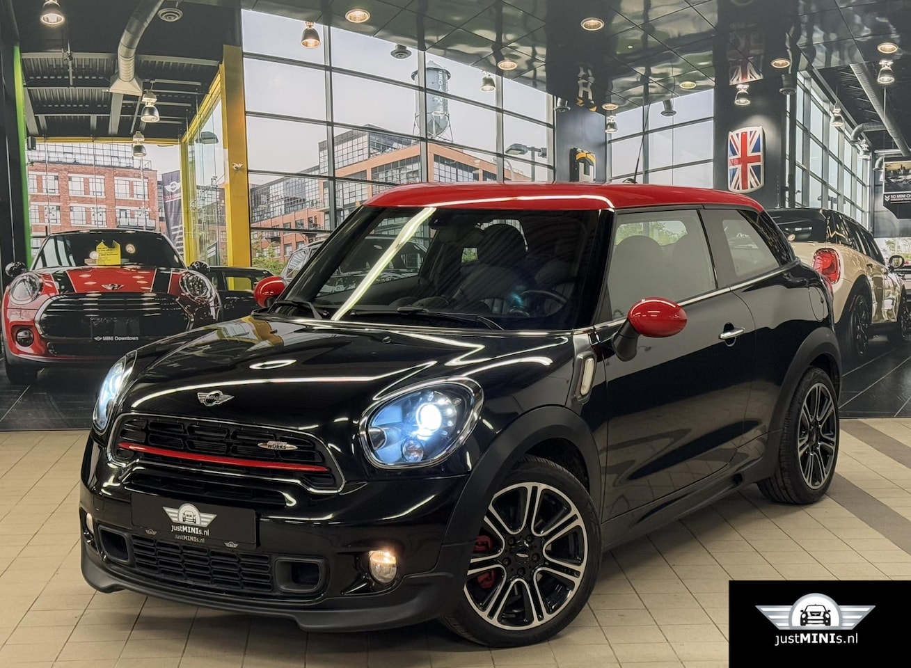 MINI Paceman - JCW ALL4 218 PK LEDER NAVI XENON KEYLESS MINI JCW PACEMAN ALL4 1.6 John Cooper Works ALL4 - AutoWereld.nl