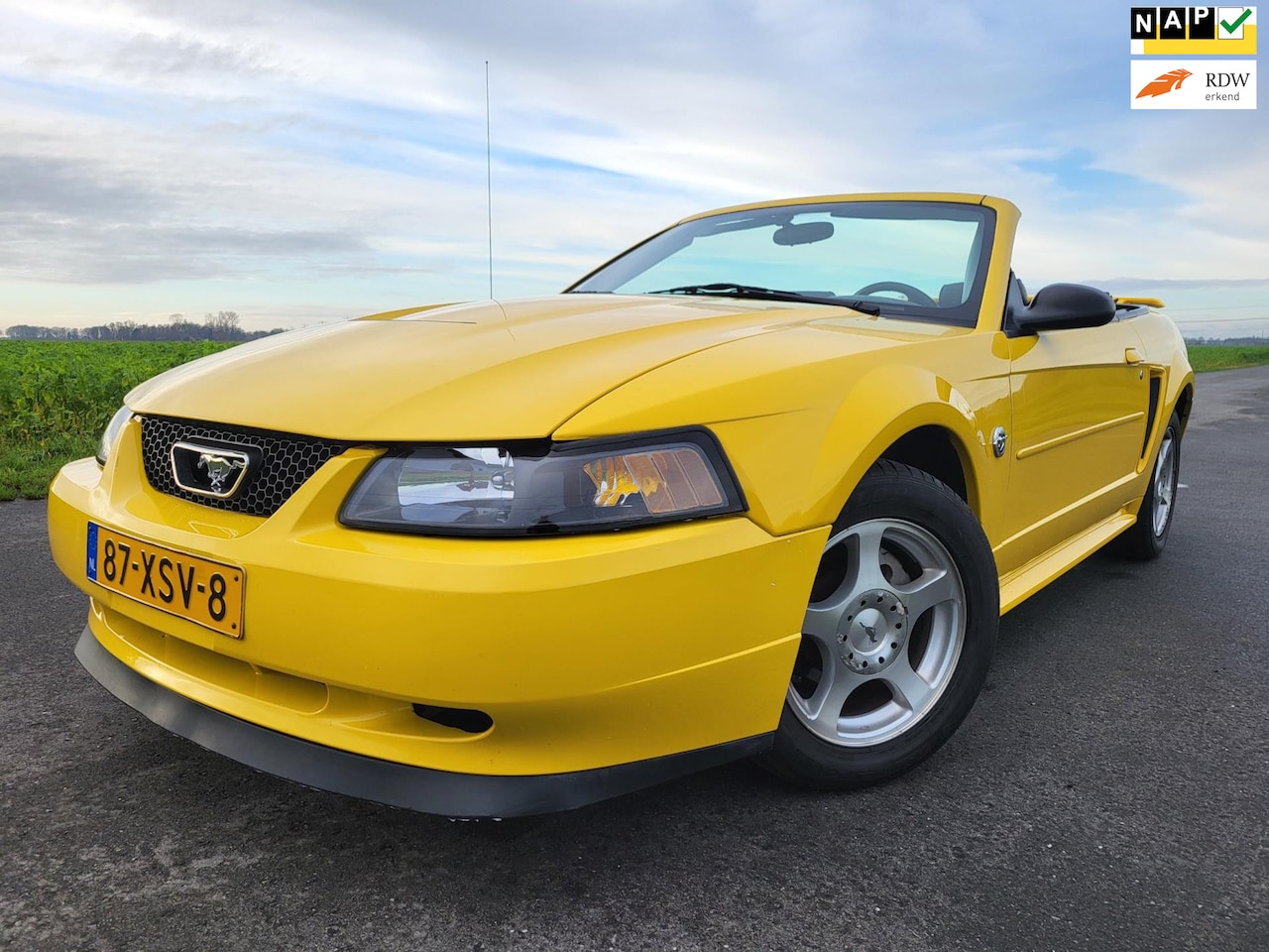 Ford Mustang Convertible - USA 3.8 V6 Cabrio - AutoWereld.nl