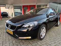 Volvo V40 - T3 150PK Momentum Winterpakket/BLUETHOOTH/DEALER ONDERHOUDEN