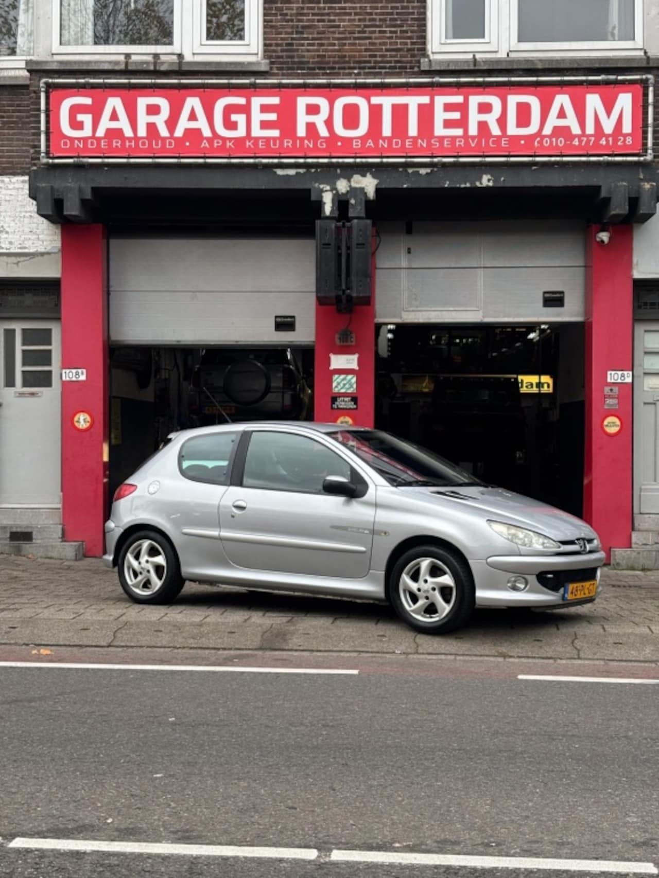 Peugeot 206 - 1.4-16V Quiksilver (nieuwe APK) 1.4-16V Quiksilver - AutoWereld.nl