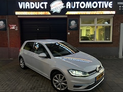 Volkswagen Golf - 1.4 TSI Highline Business R Xenon Parkpilot